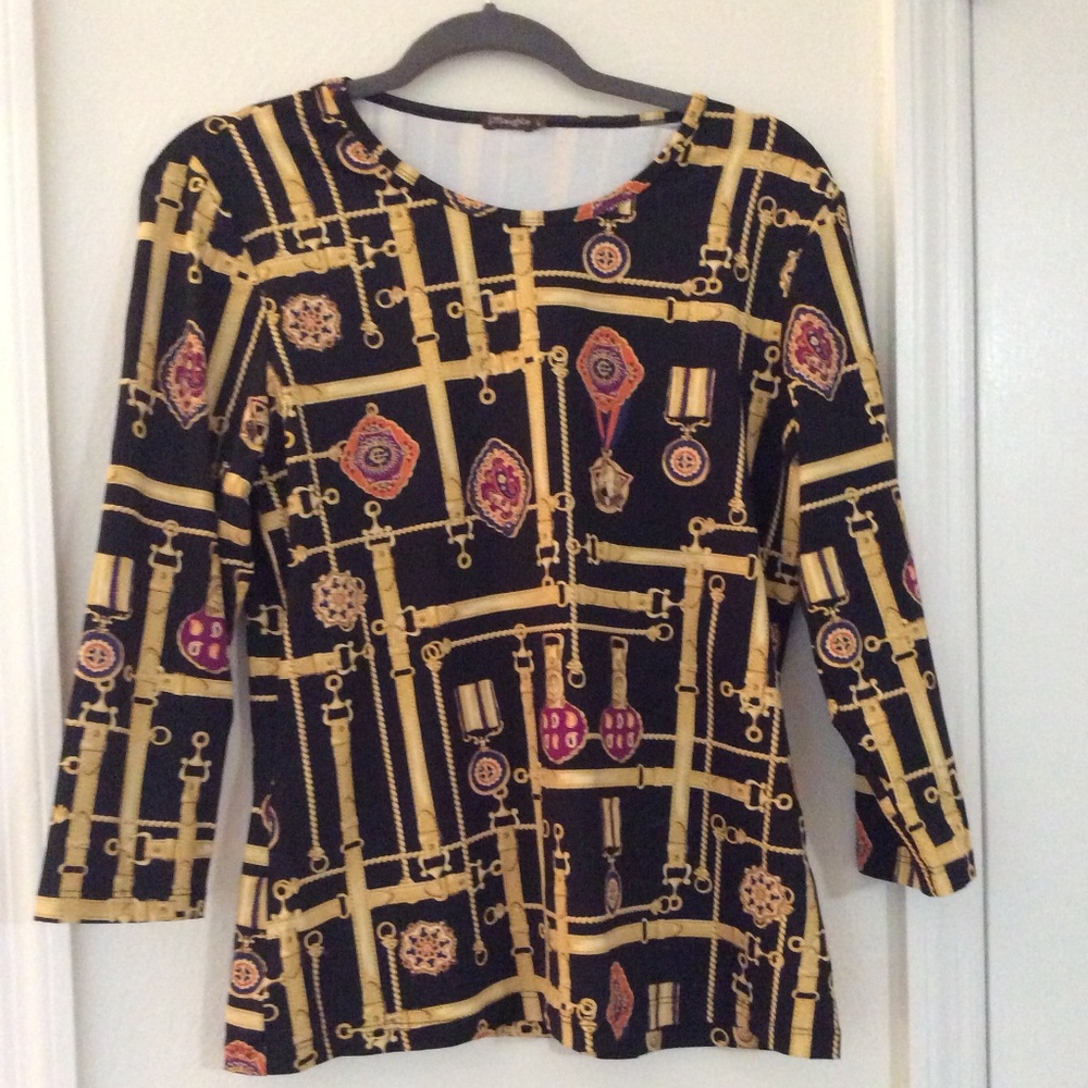 J. Mclaughlin top black background size L